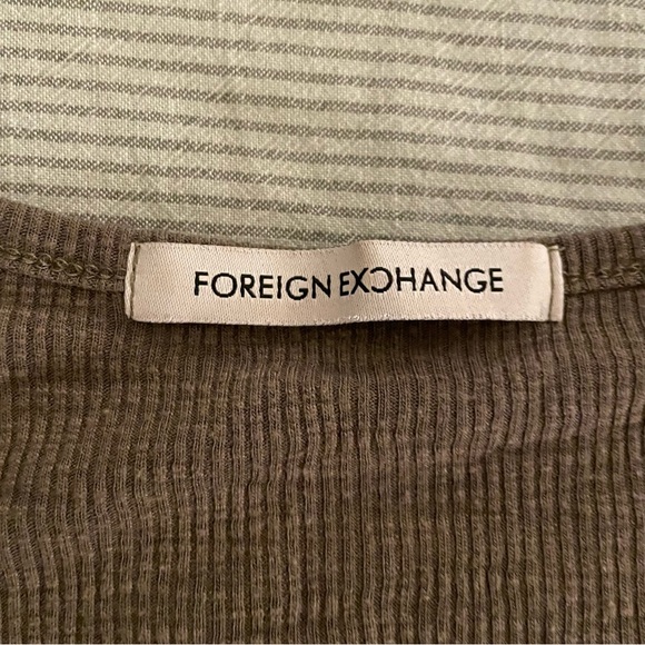 Foreign Exchange tank sz L‎ - Picture 2 of 4